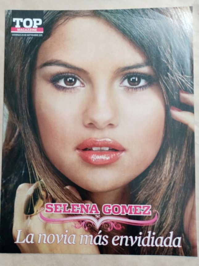 TOP MAGAZZINE magazine cover 25 September 2011