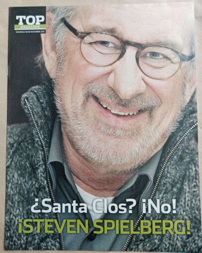TOP MAGAZZINE magazine cover 18 December 2011